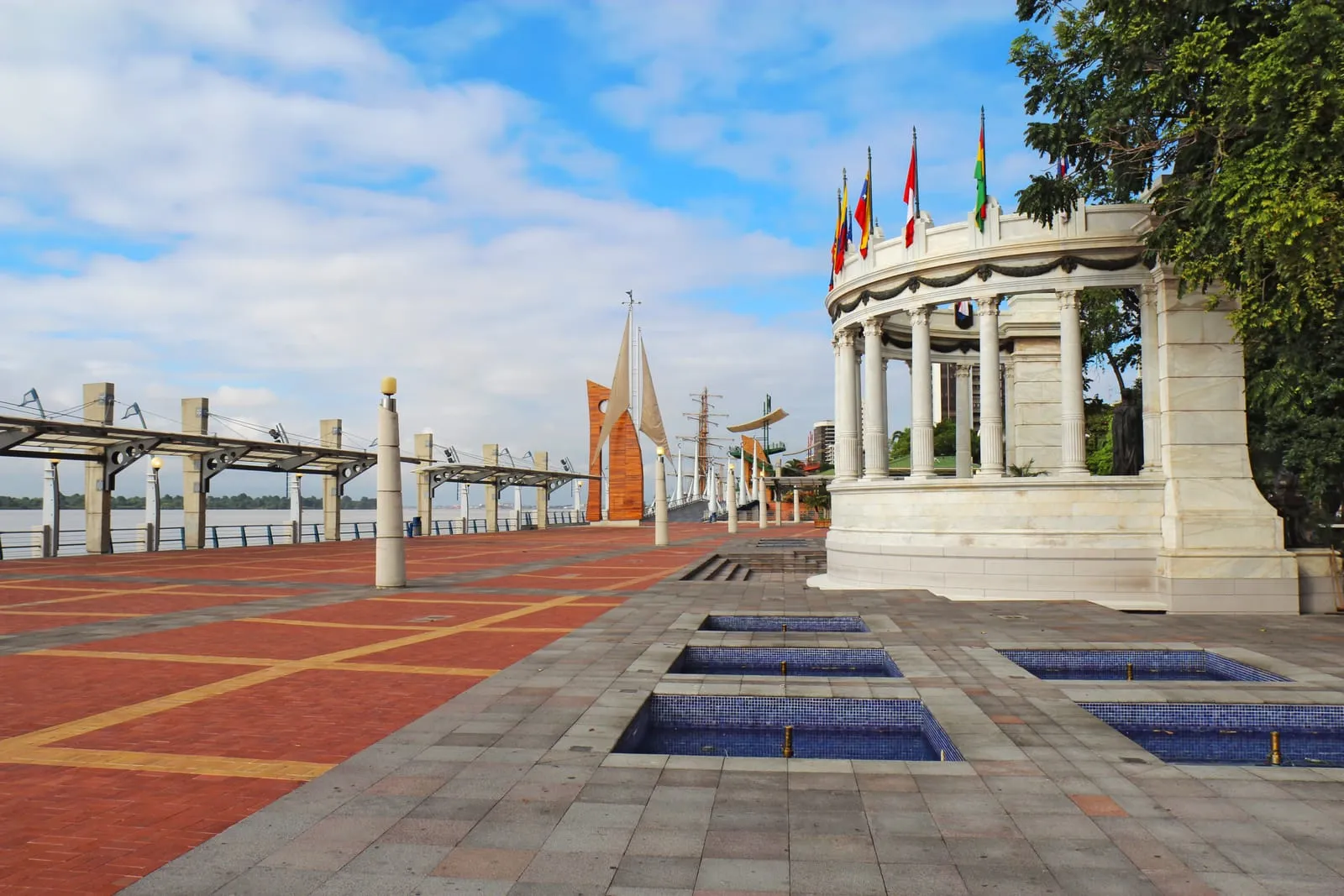 El Malecón 2000